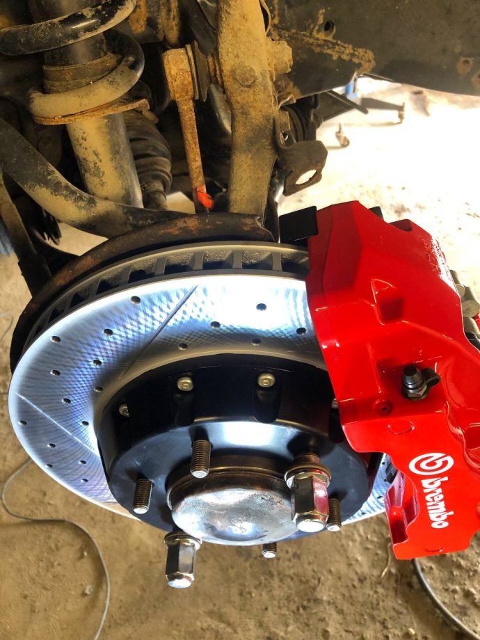 Тюнингованная тормозная система Brembo для  LX 460