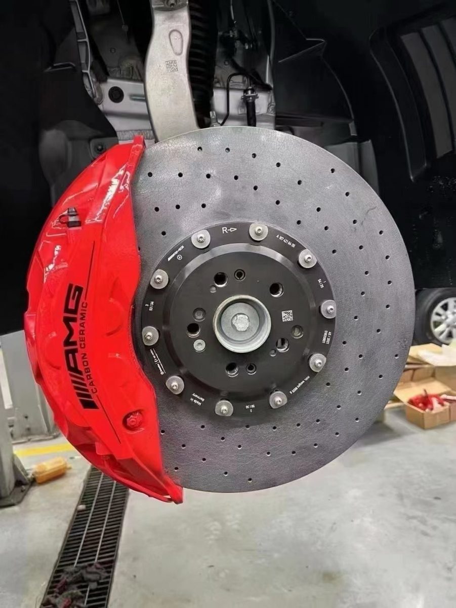 Усиленная карбон-керамическая тормозная система на Mercedes G63 Была…