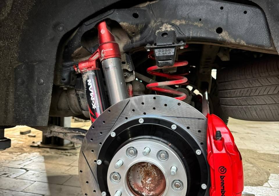 Установка усиленного тормозного комплекта Brembo GT6 и Brembo F40 с диаметром диска 380мм перед и зад, на Haval H9 2025