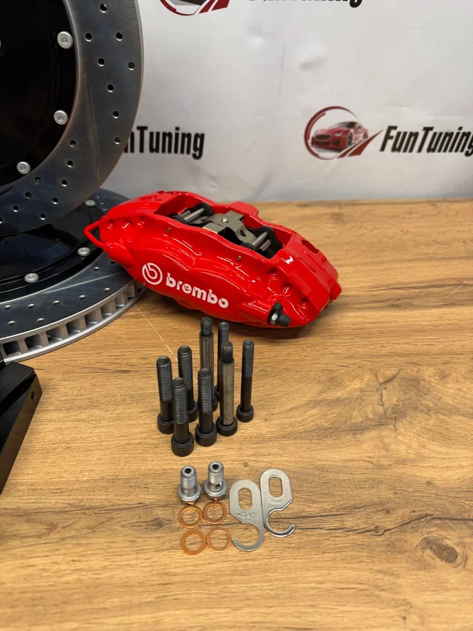 Тормозная система Brembo F40, диски 355 мм с дополнительным приводом для ручника на автомобиль Volkswagen Multivan на заднюю ось — изображение 4