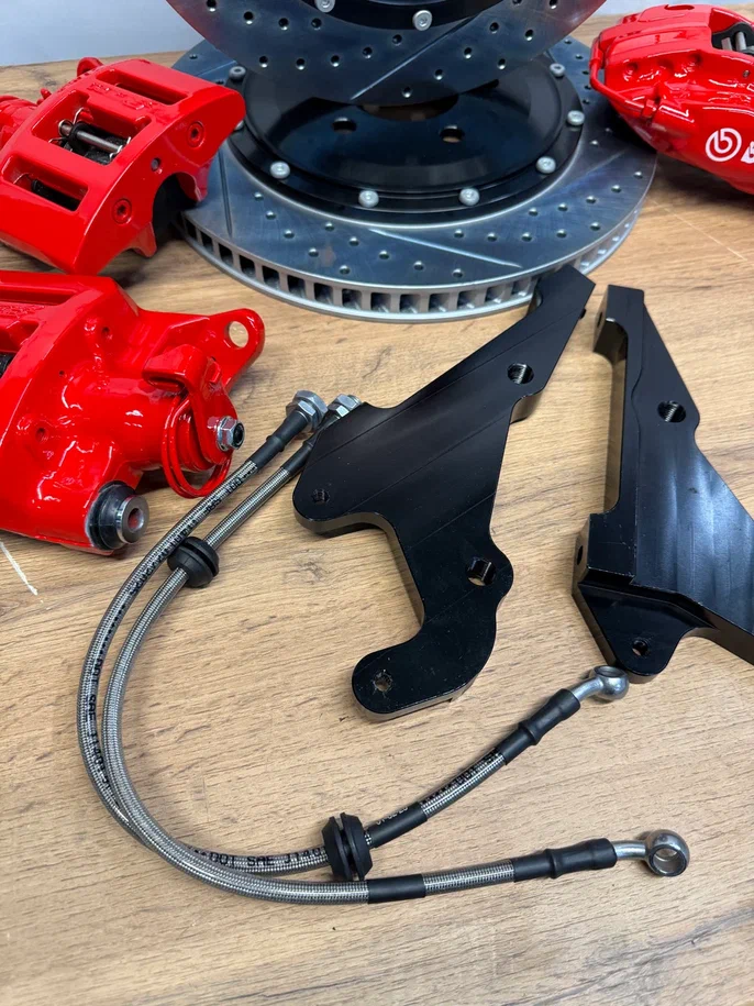 Тормозная система Brembo F40, диски 355 мм с дополнительным приводом для ручника на автомобиль Volkswagen Multivan на заднюю ось — изображение 11