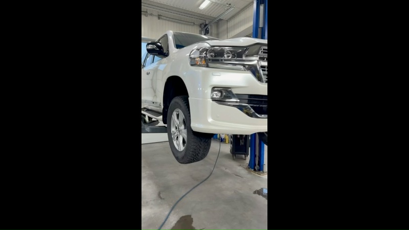 Установка на Toyota Land Cruiser 200 усиленной тормозной системы на…